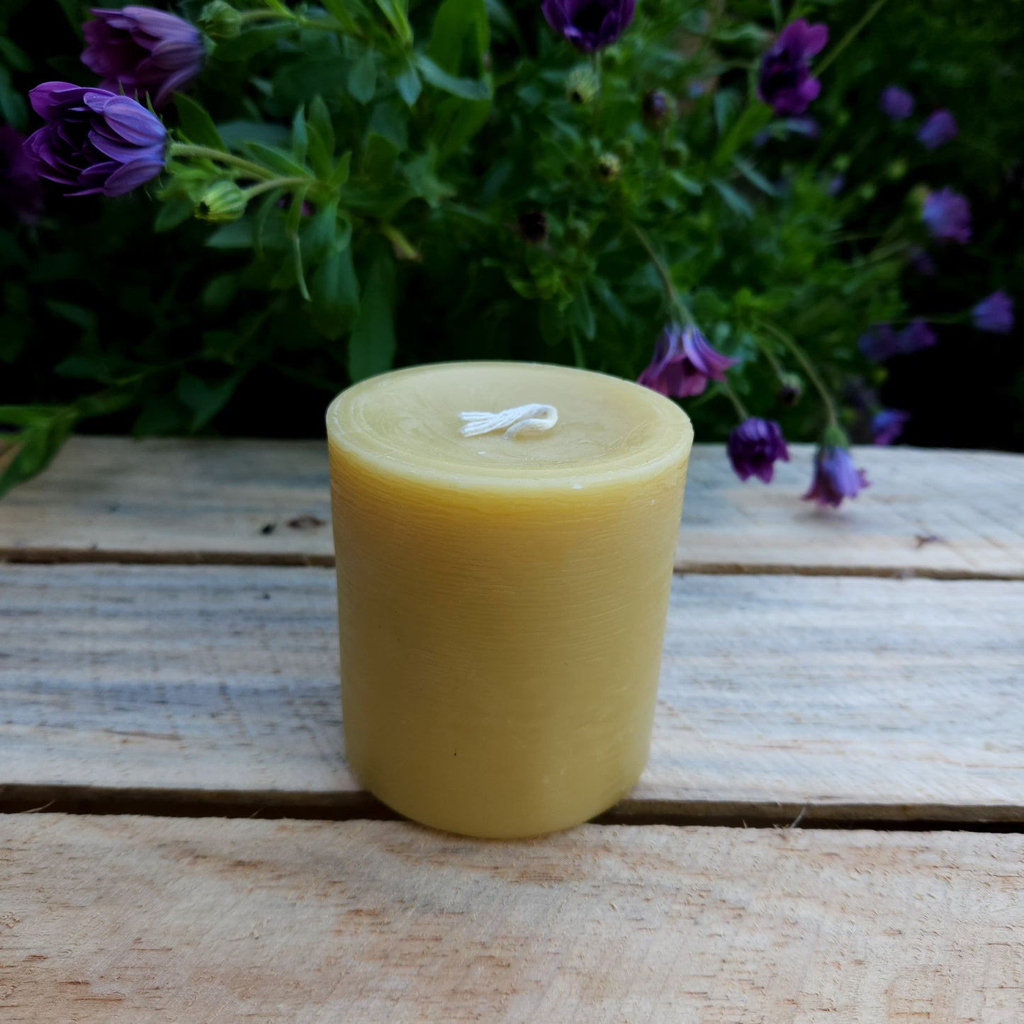 Pure Australian Beeswax Pillar Candle - 8 cm | 50 hour burn time