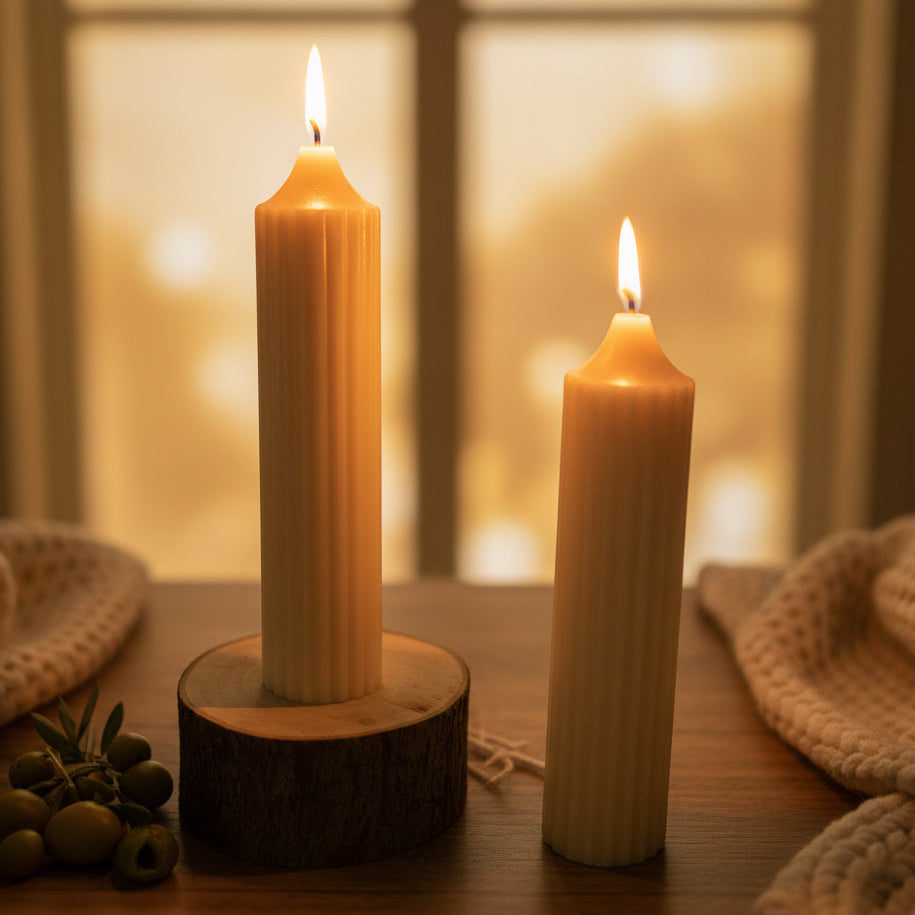Ribbed short taper candle 15cm x 3cm