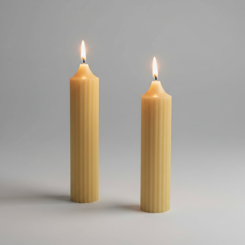 Ribbed short taper candle 15cm x 3cm
