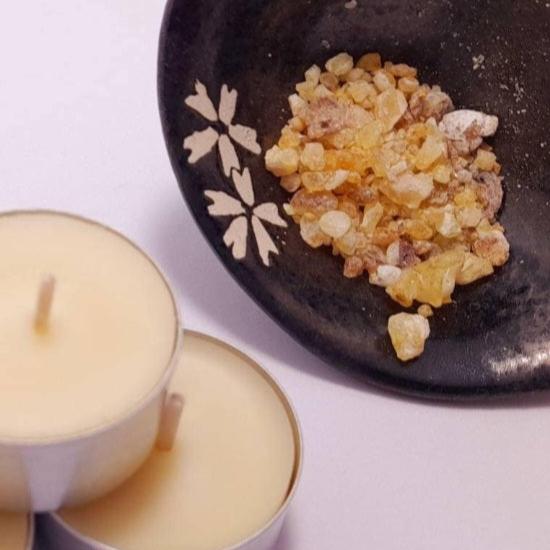 Frankincense & Myrrh scented candle