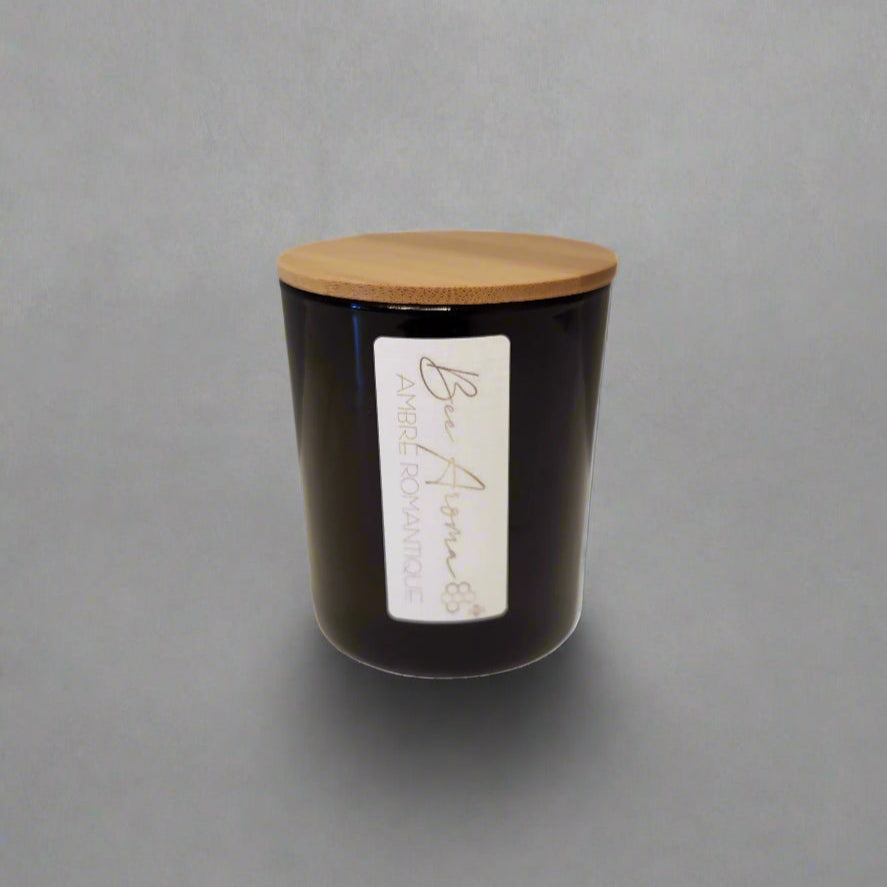 Ambre Aromantique scented candle