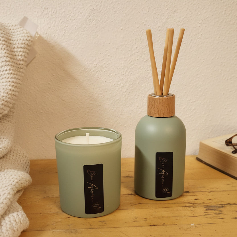 Limited Edition Mothers day Set - Scented Frankincense Candle & Diffuser