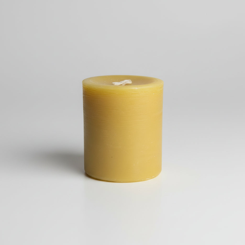 Pure Australian Beeswax Pillar Candle - 8 cm | 50 hour burn time