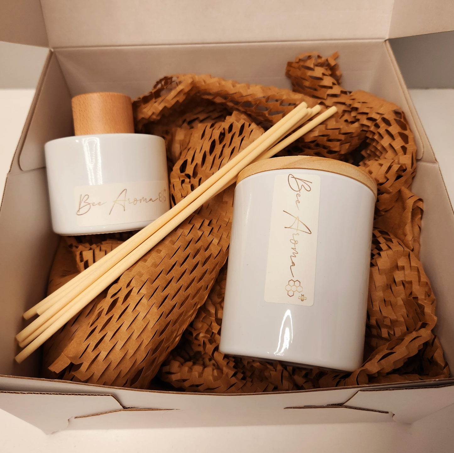 BEE AROMA gift pack - candle and diffuser set