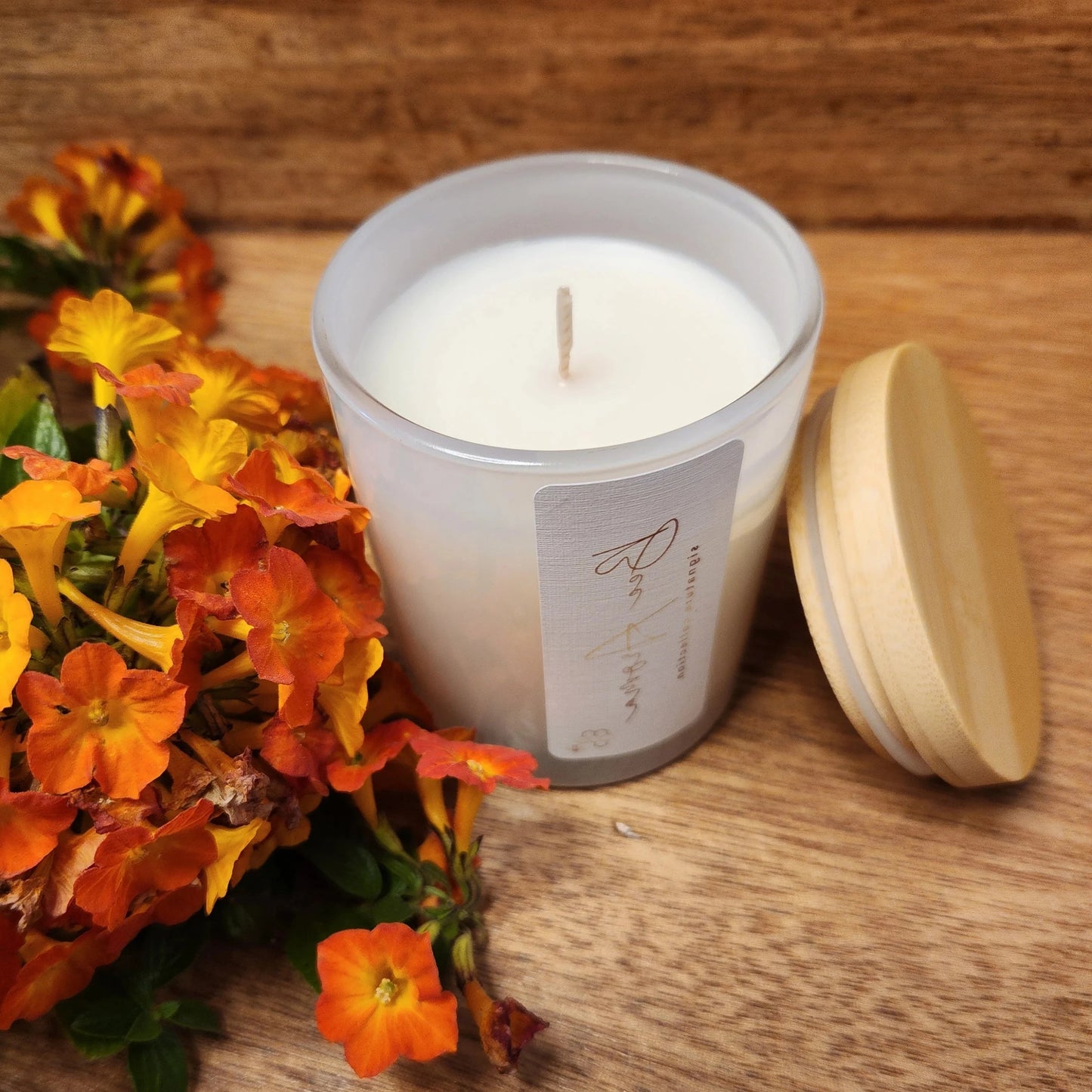 Japanese Honeysuckle Scented natural candle