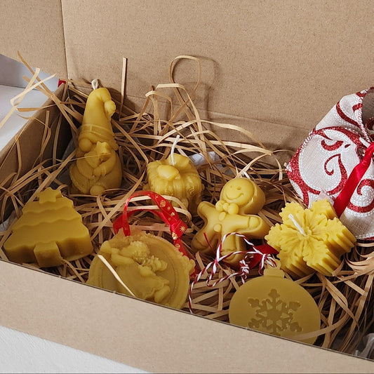 Christmas Novelty Beeswax Candle Deluxe Gift Box