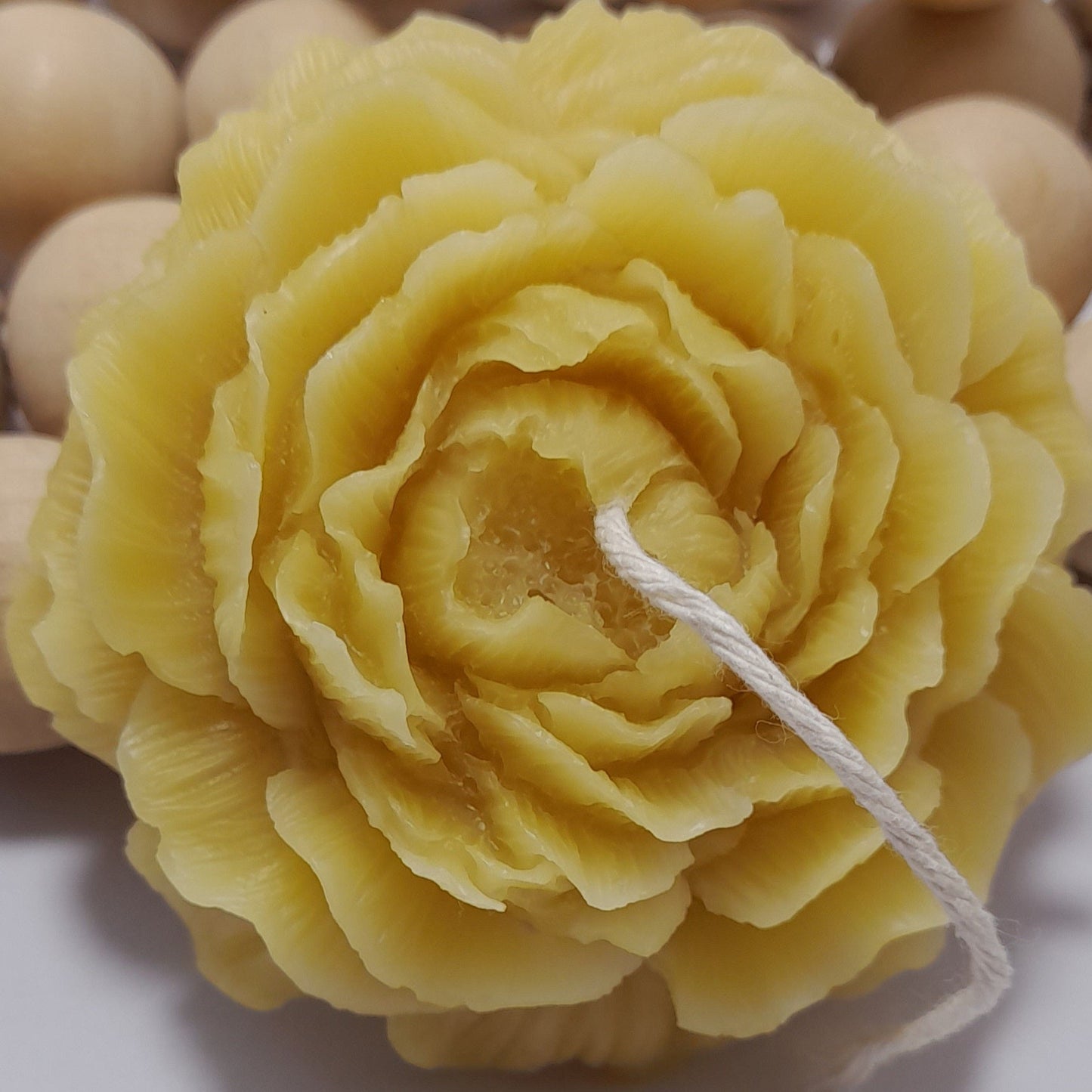 Peony beeswax candle